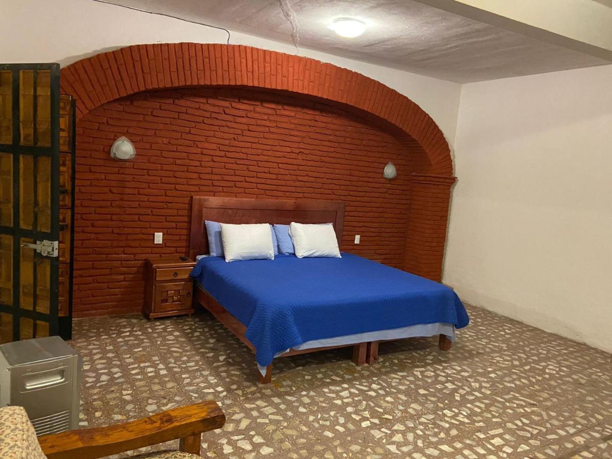 El Gran Toril Hotel Taxco de Alarcon Exterior foto